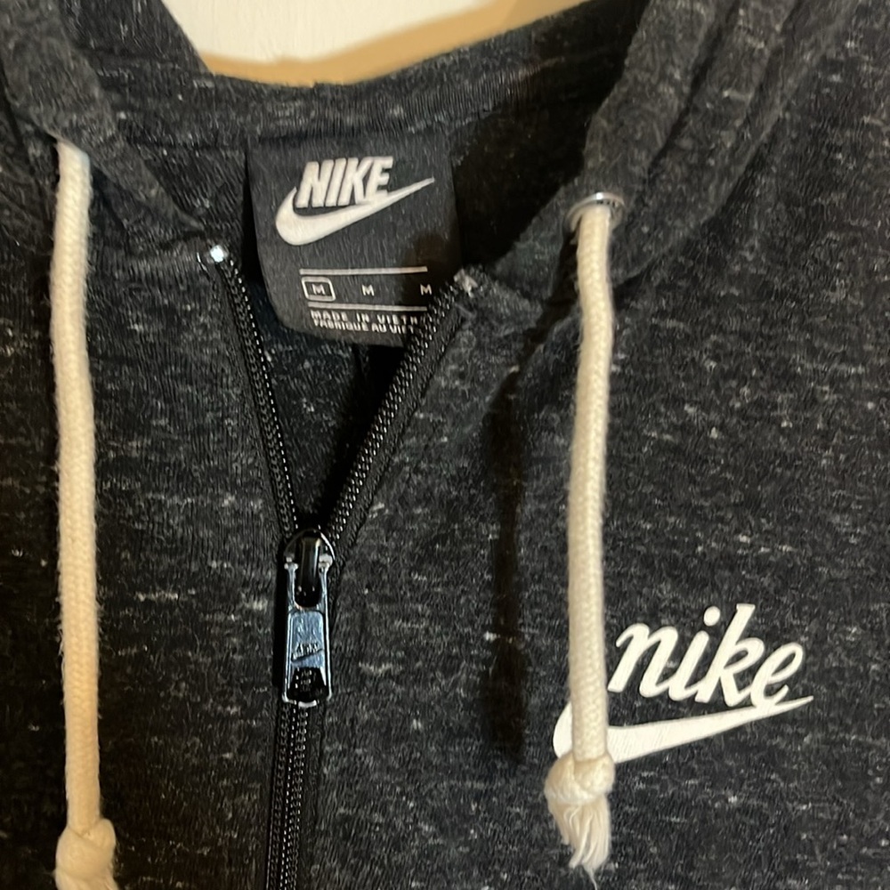 medium Nike zip up hoodie gray - Picture 3 of 3